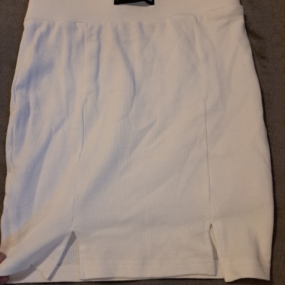 Orange Juice The Brand White Ribbed Stretch 2 Piece Skirt & Halter Small - Picture 4 of 6